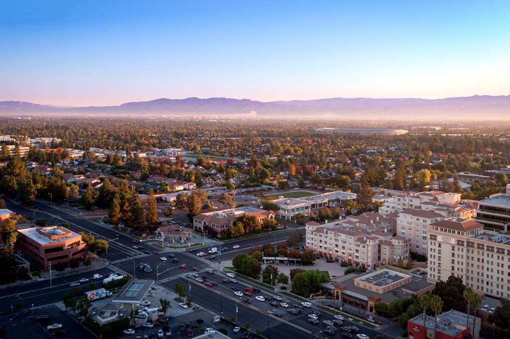 Juniper Hotel Cupertino, Curio Collection By Hilton Exterior foto